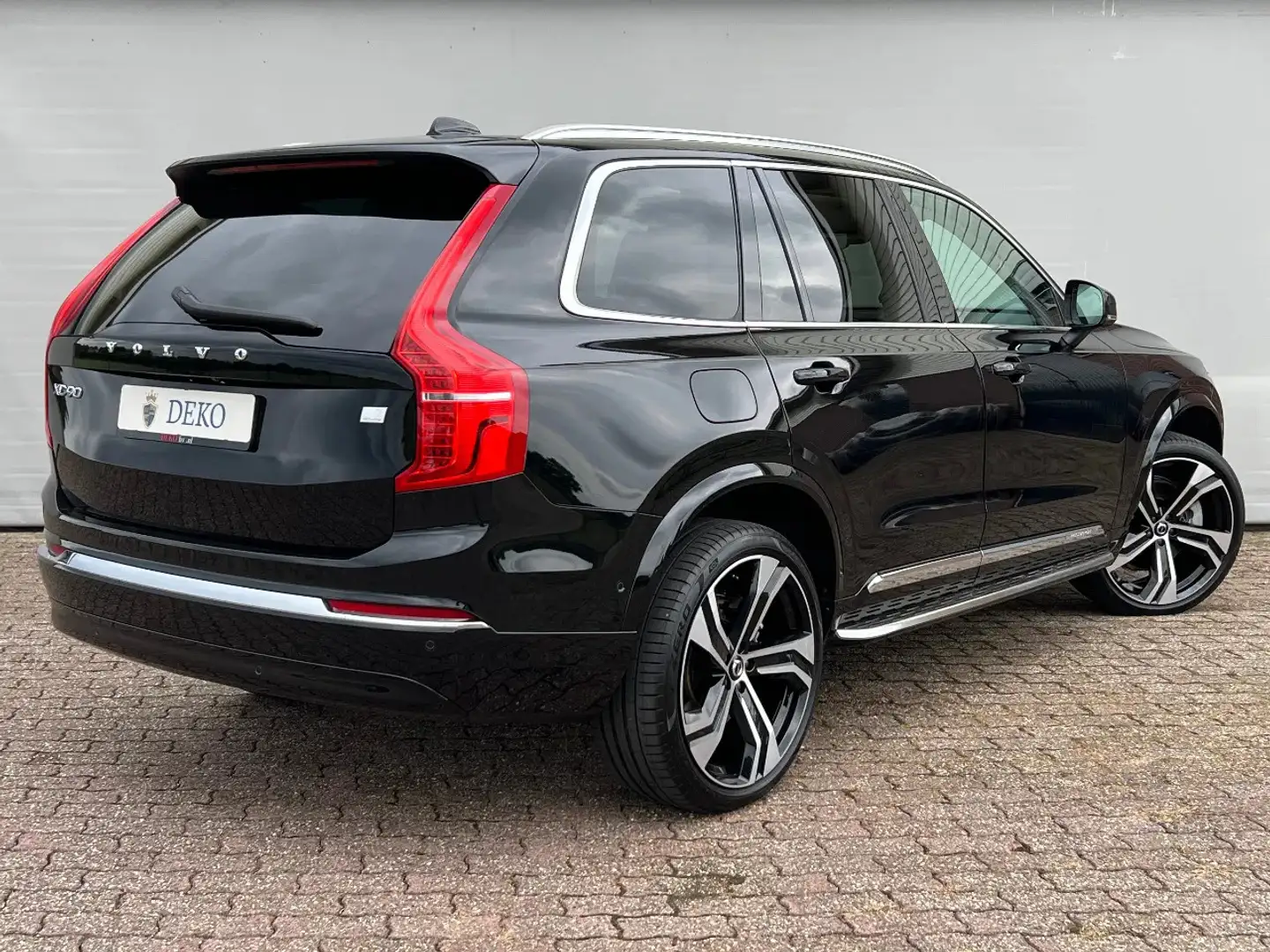 Volvo XC90 T8 AWD 456 PK | Long Range | Plus Bright | Luchtve Zwart - 2