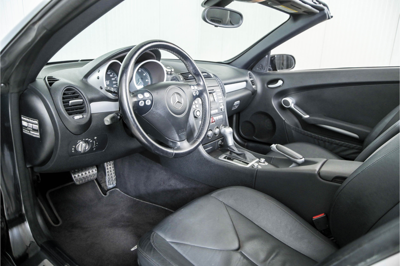Mercedes-Benz SLK 200 K. Season Edition Airscarf — photo 11
