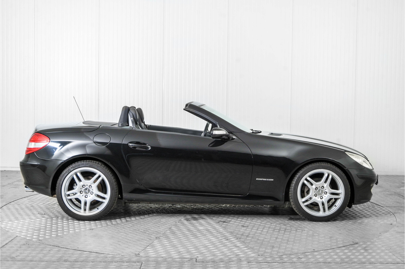 Mercedes-Benz SLK 200 K. Season Edition Airscarf — photo 9