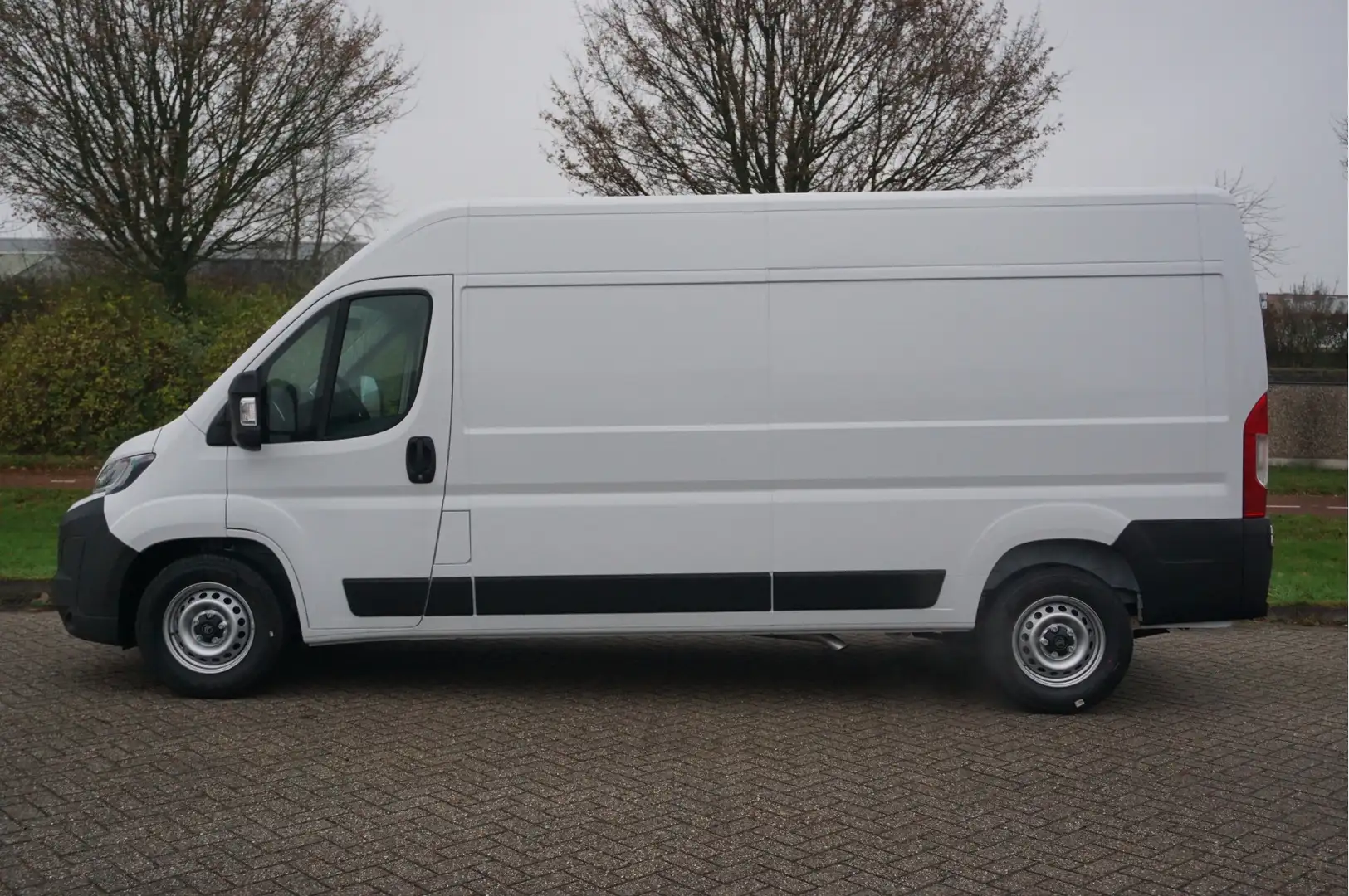 Citroen Jumper 35 2.2 180PK EAT8 Automaat L3H2 BPM VRIJ!! 10" Nav Blanc - 2