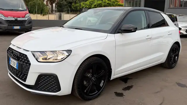 Audi A1 view 3