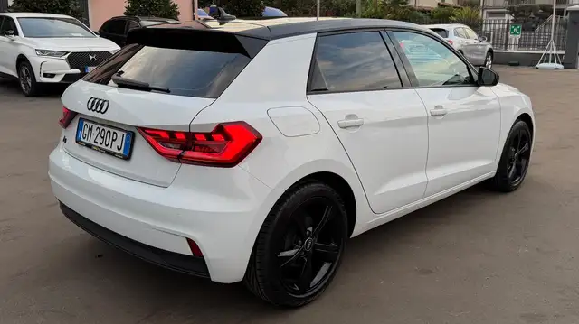 Audi A1 view 7