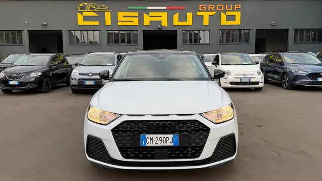 Audi A1 view 2