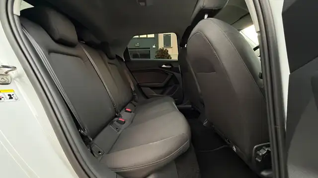 Audi A1 view 11