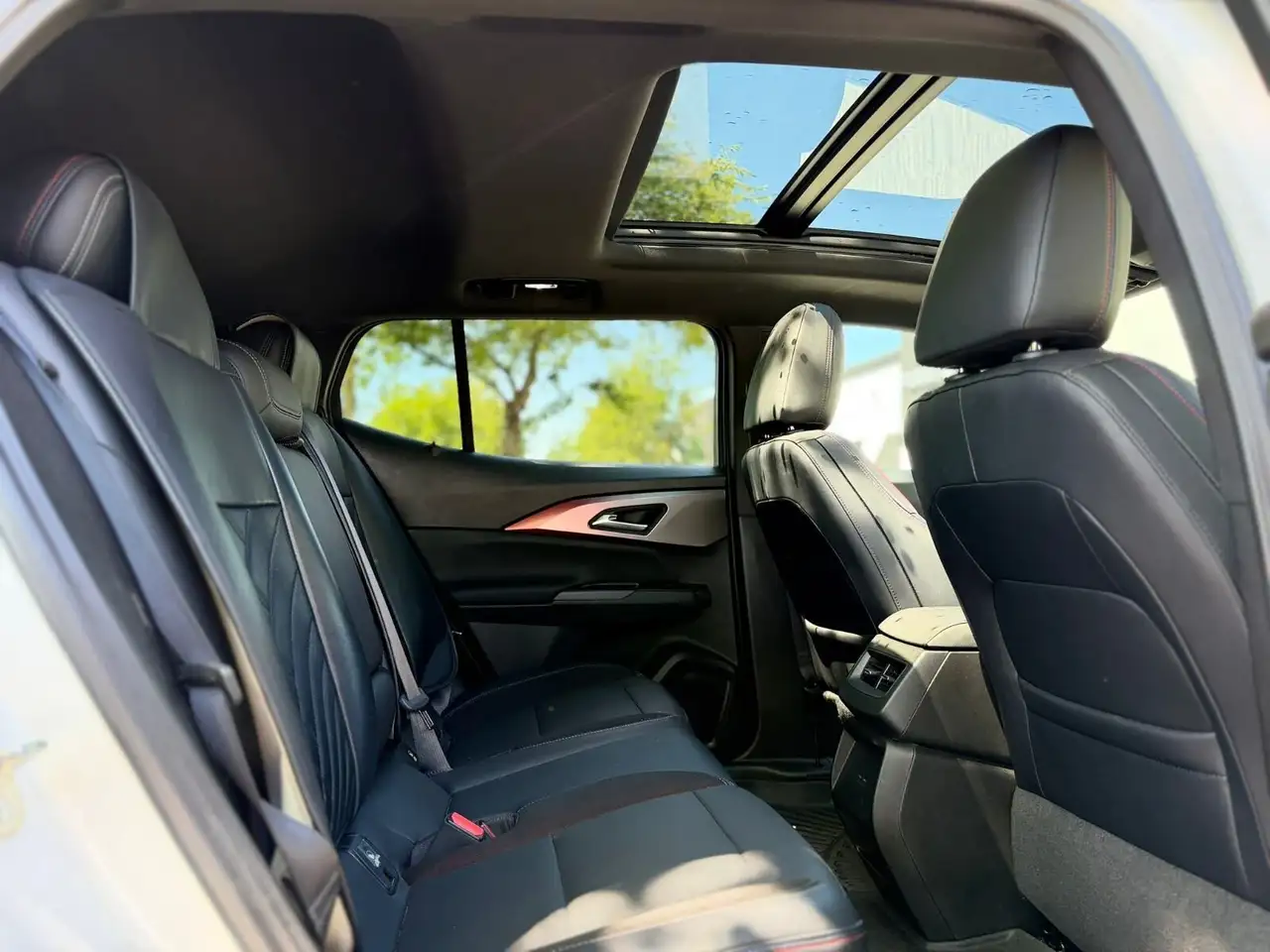 Chevrolet Equinox photo Chevrolet Equinox