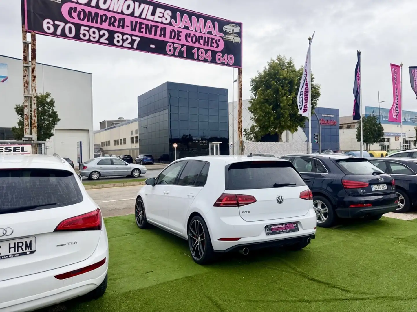 Volkswagen Golf 2.0TDI CR BMT GTD DSG 184 - 2