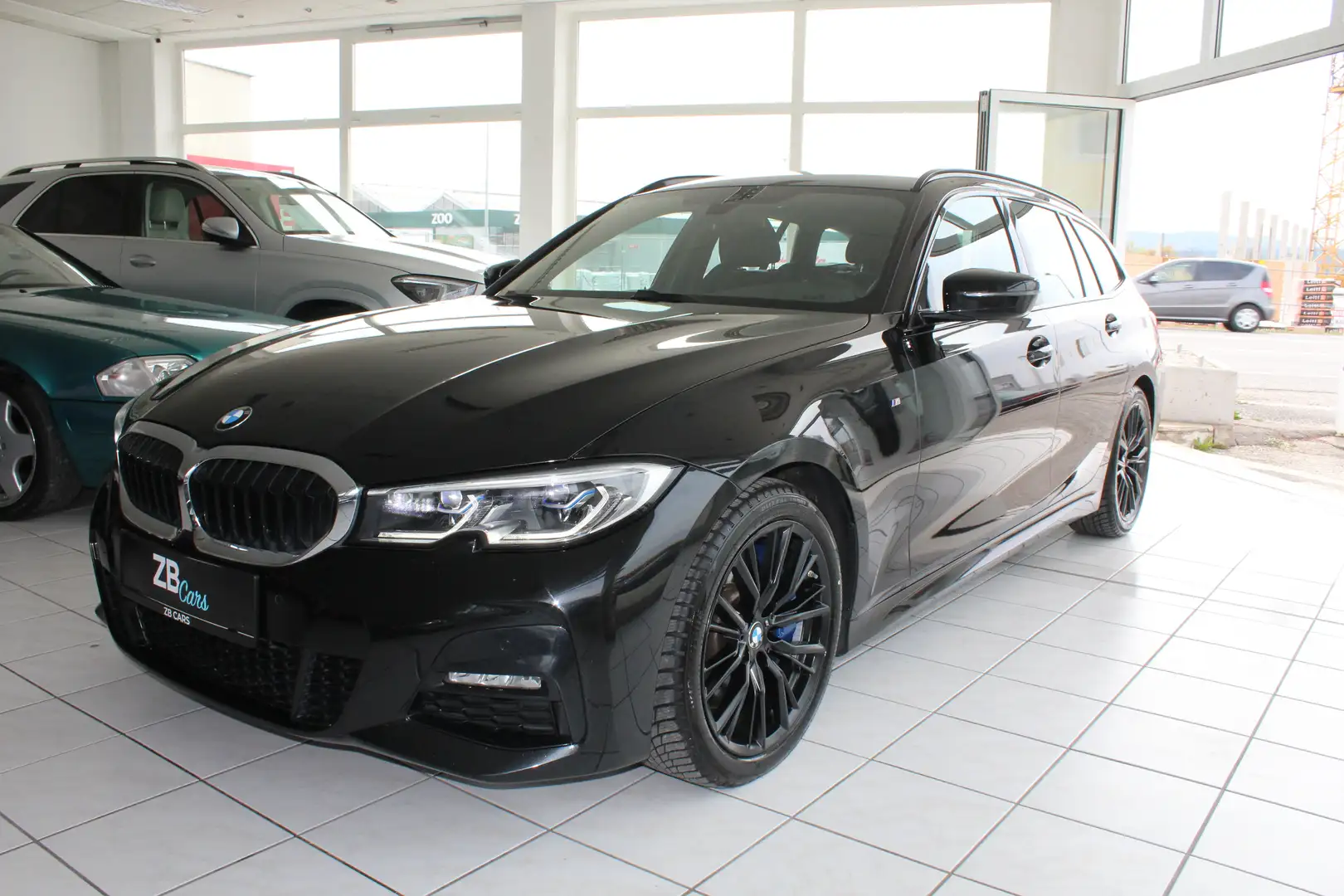 BMW 320 320 d M Sport //LED//Live Cockpit//Laser//MwSt. Schwarz - 2