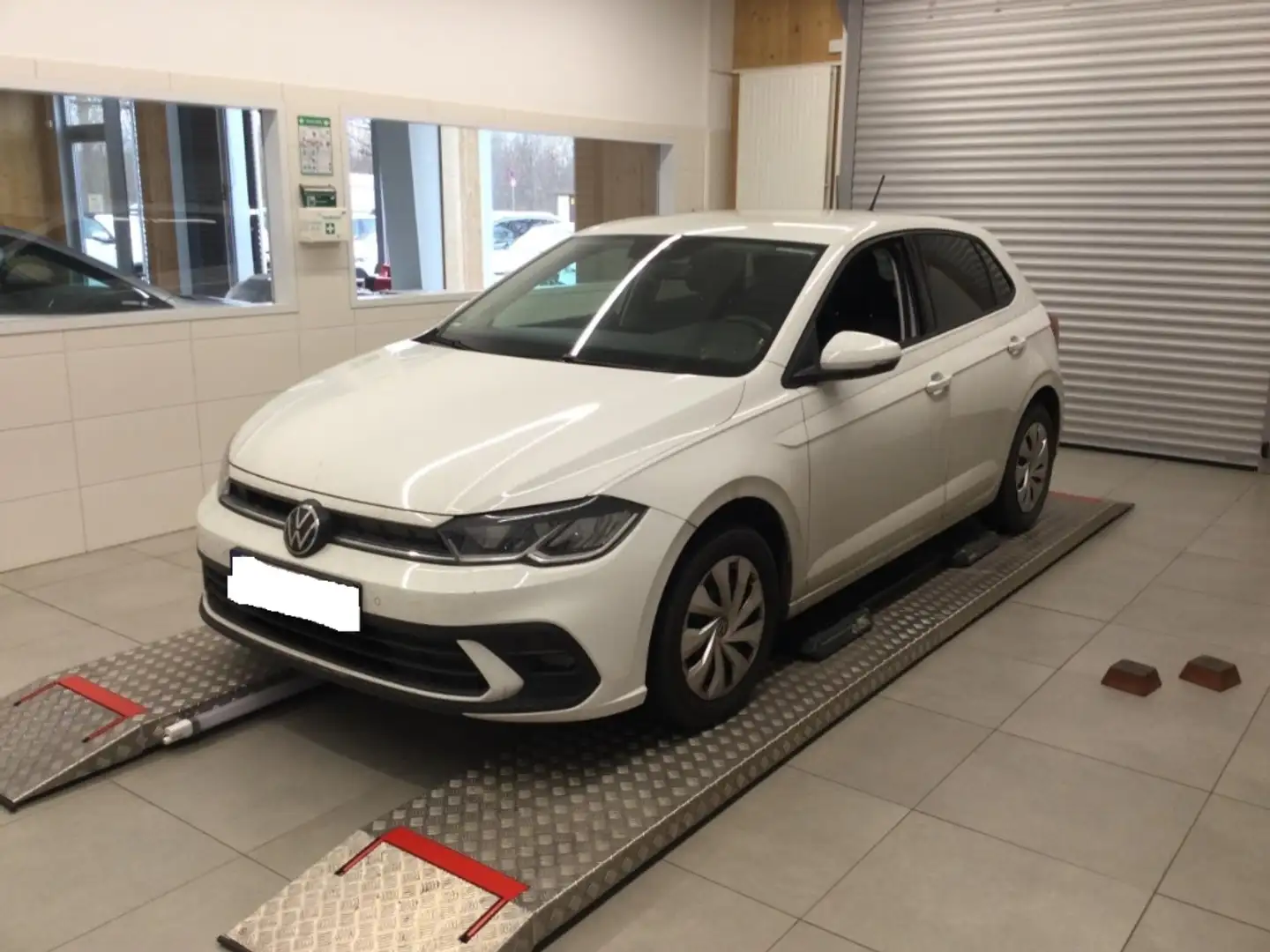 Volkswagen Polo LIFE R.CAM SHZ NEBEL GJ-REIFEN LED USB Weiß - 1