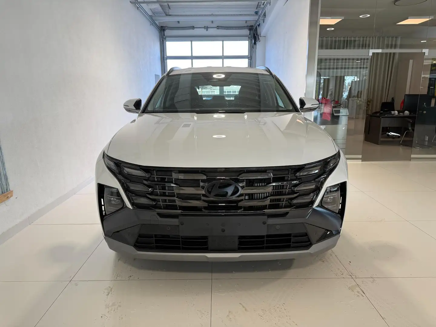 Hyundai TUCSON GO+ 1.6 T-GDI 48V 2WD 117 kW (160 PS) 2-Zonen-K... Weiß - 2