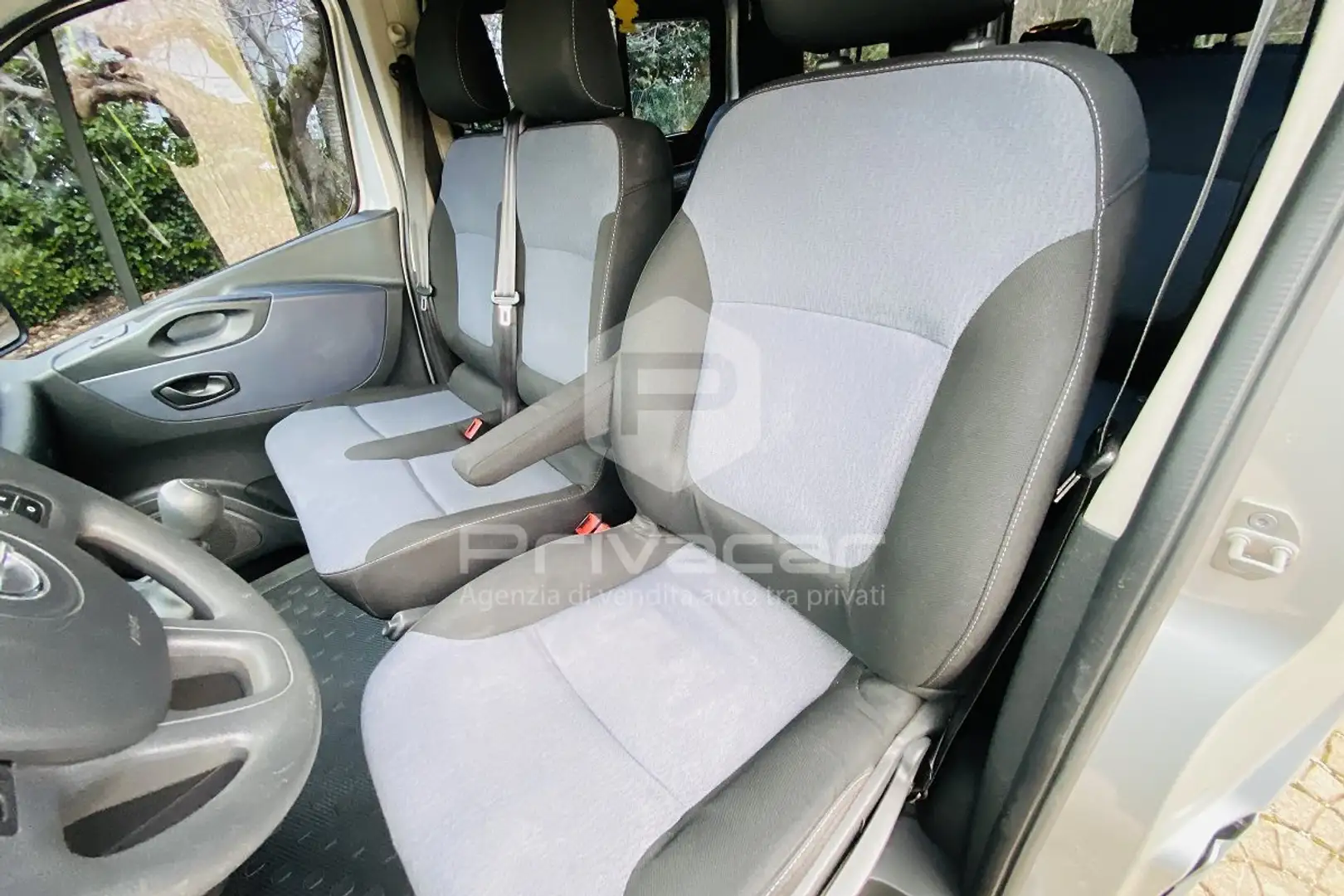 Opel Vivaro Vivaro 29 1.6 BiTurbo S&S EcoFLEX PL-TN Combi Argent - 2