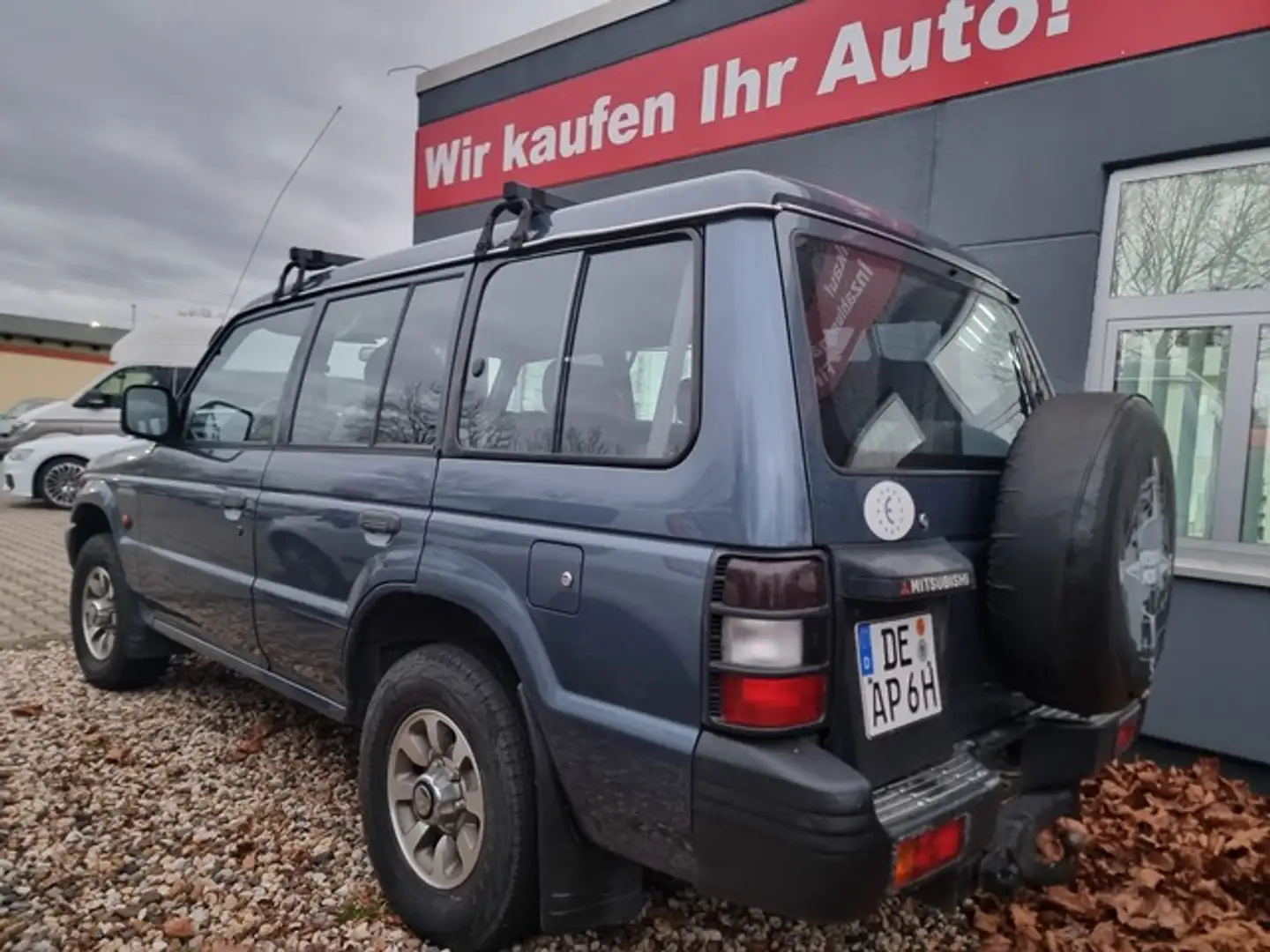 Mitsubishi Pajero / MONTERO 2,5TD 4x4 ALLRAD + KLIMA + 7-Si Blau - 2