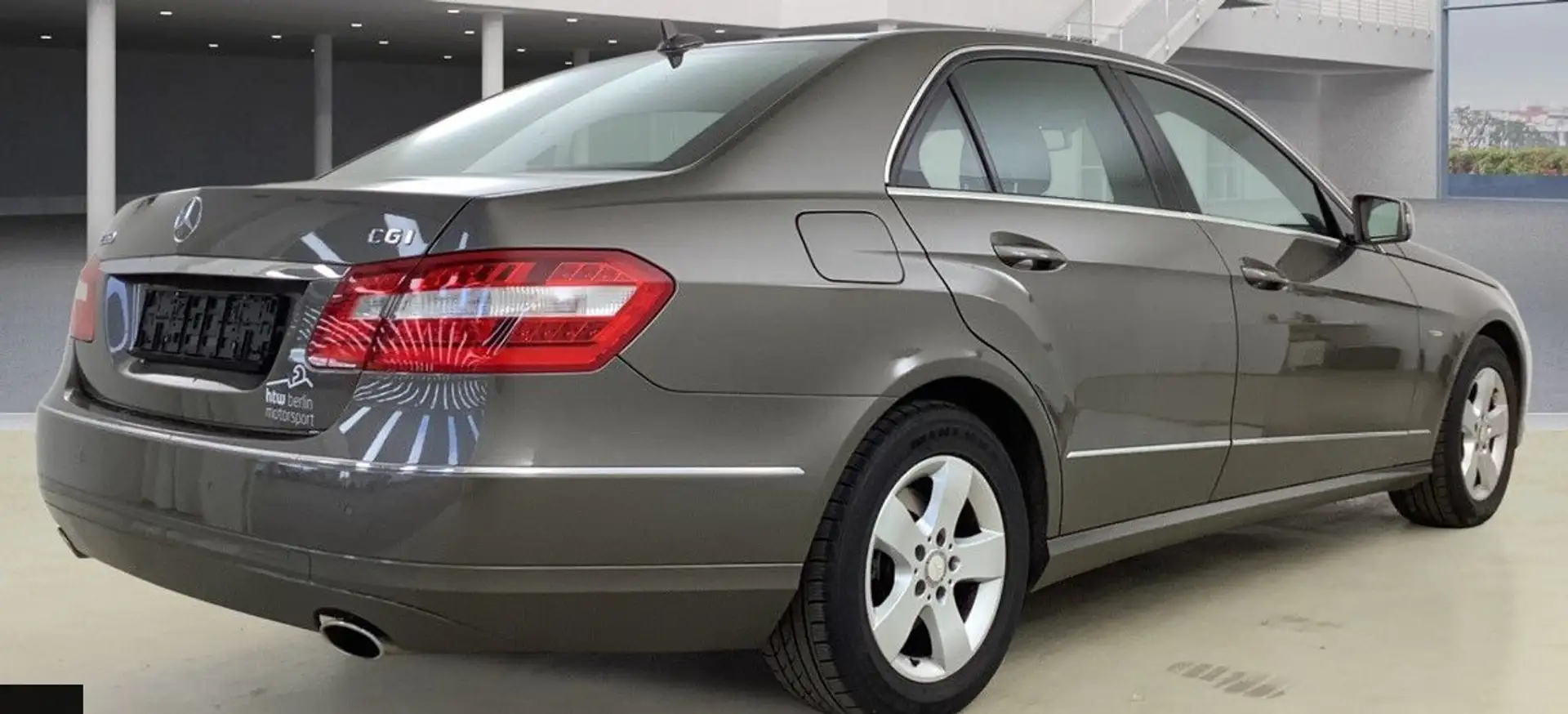 Mercedes-Benz E 350 Lim. CGI BlueEfficiency Elegance 7G- Aut. Grau - 2