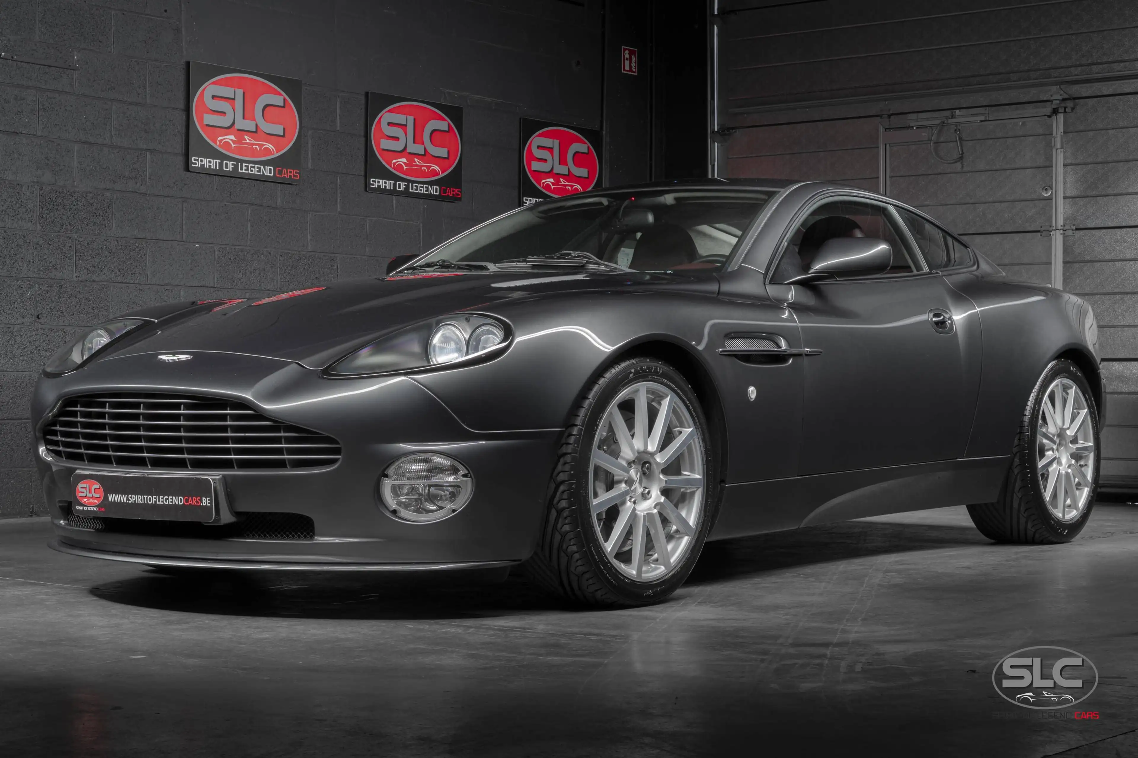 Aston Martin Vanquish Vanquish S  V12 Full Aston History