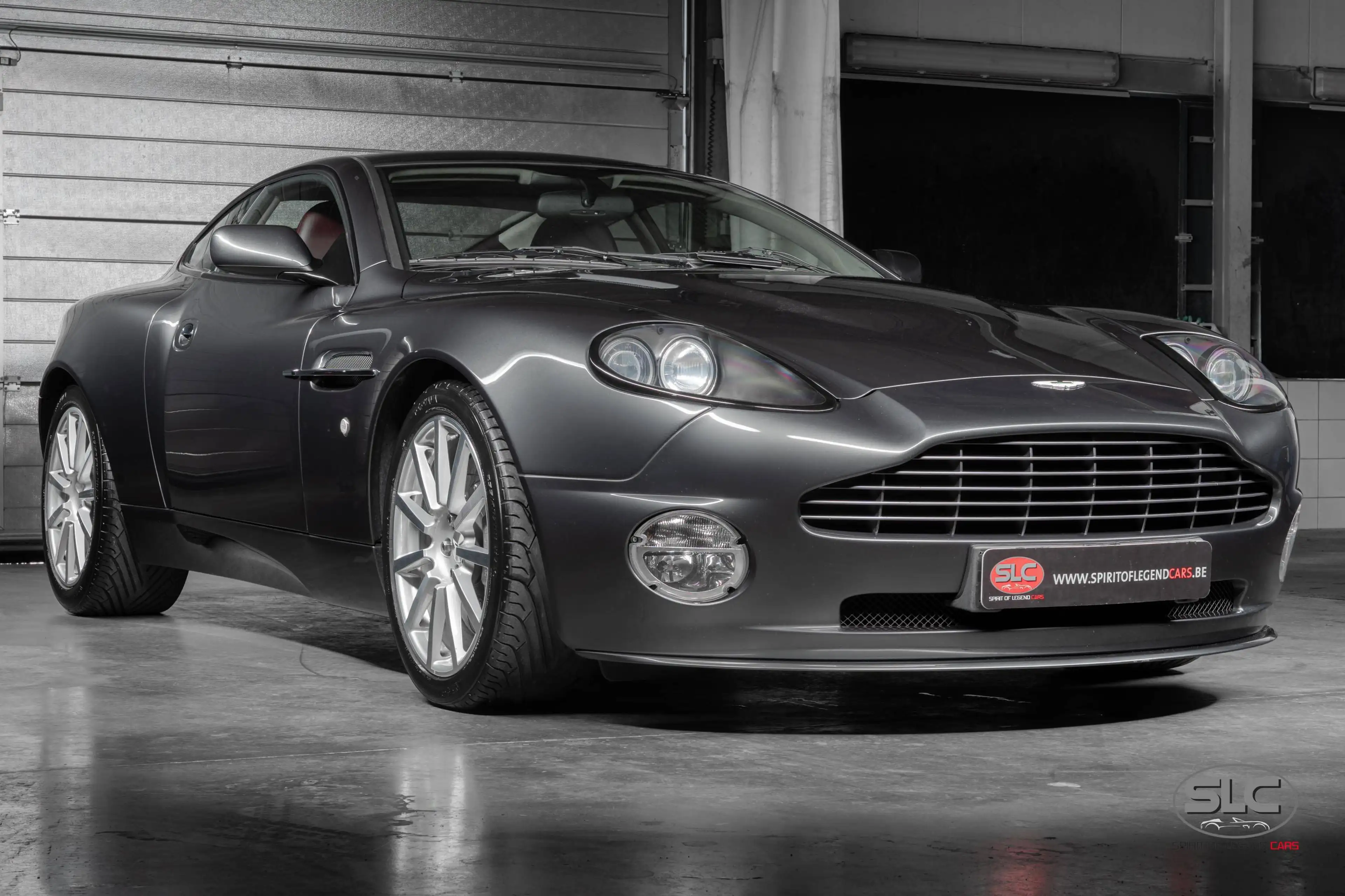 Aston Martin Vanquish Vanquish S  V12 Full Aston History — photo 5