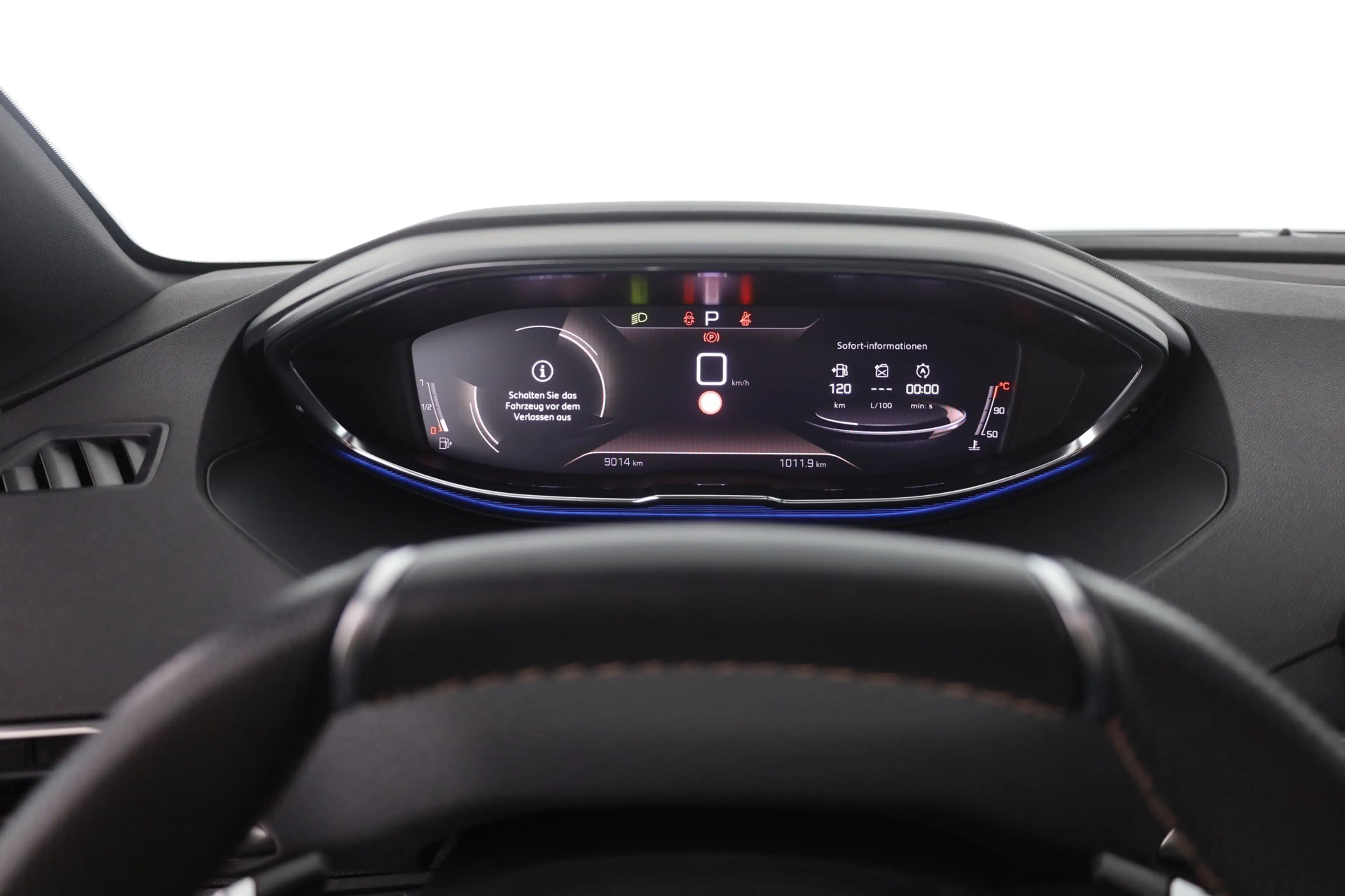 Peugeot 3008 1.2 PureTech GT LED Navi Panorama Kamera — photo 12