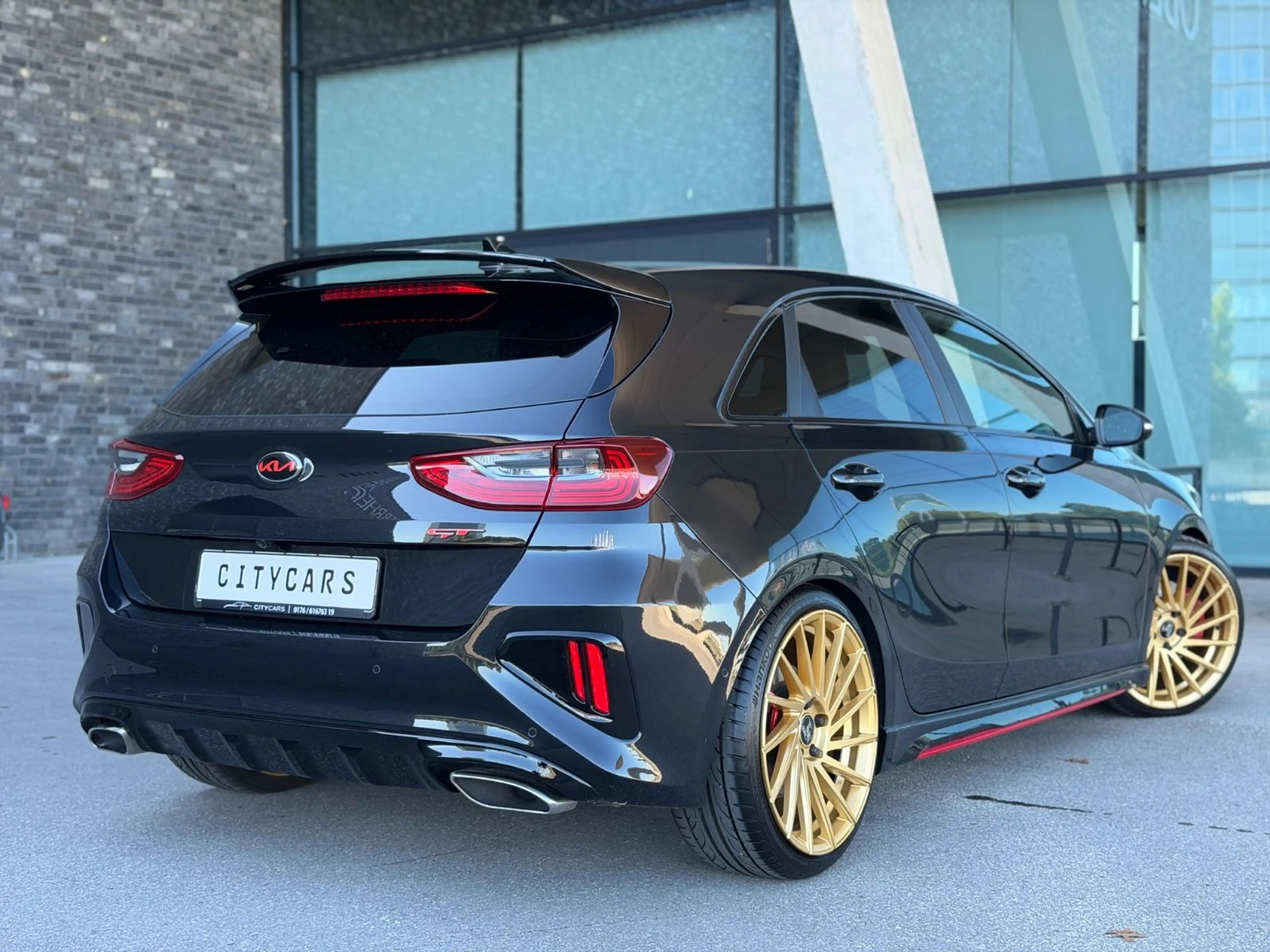 Kia Ceed / cee'd GT | LED | NAVI | VIELE EXTRAS — photo 5