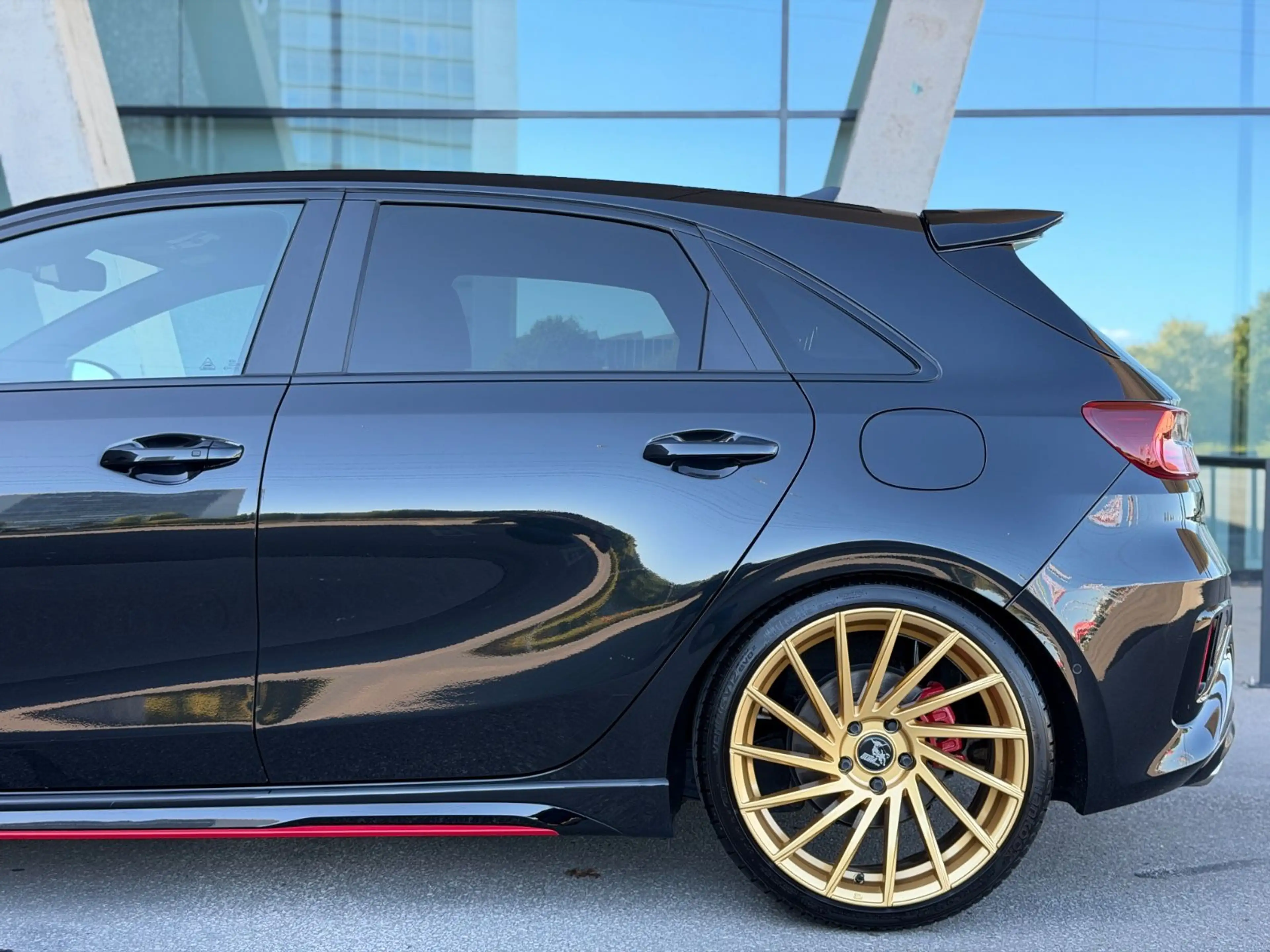 Kia Ceed / cee'd GT | LED | NAVI | VIELE EXTRAS — photo 9