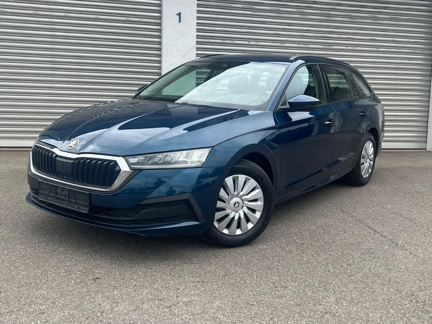 Skoda Octavia 1.0 TSI /Neu model/Xenon LED/Keyless-Go - 2