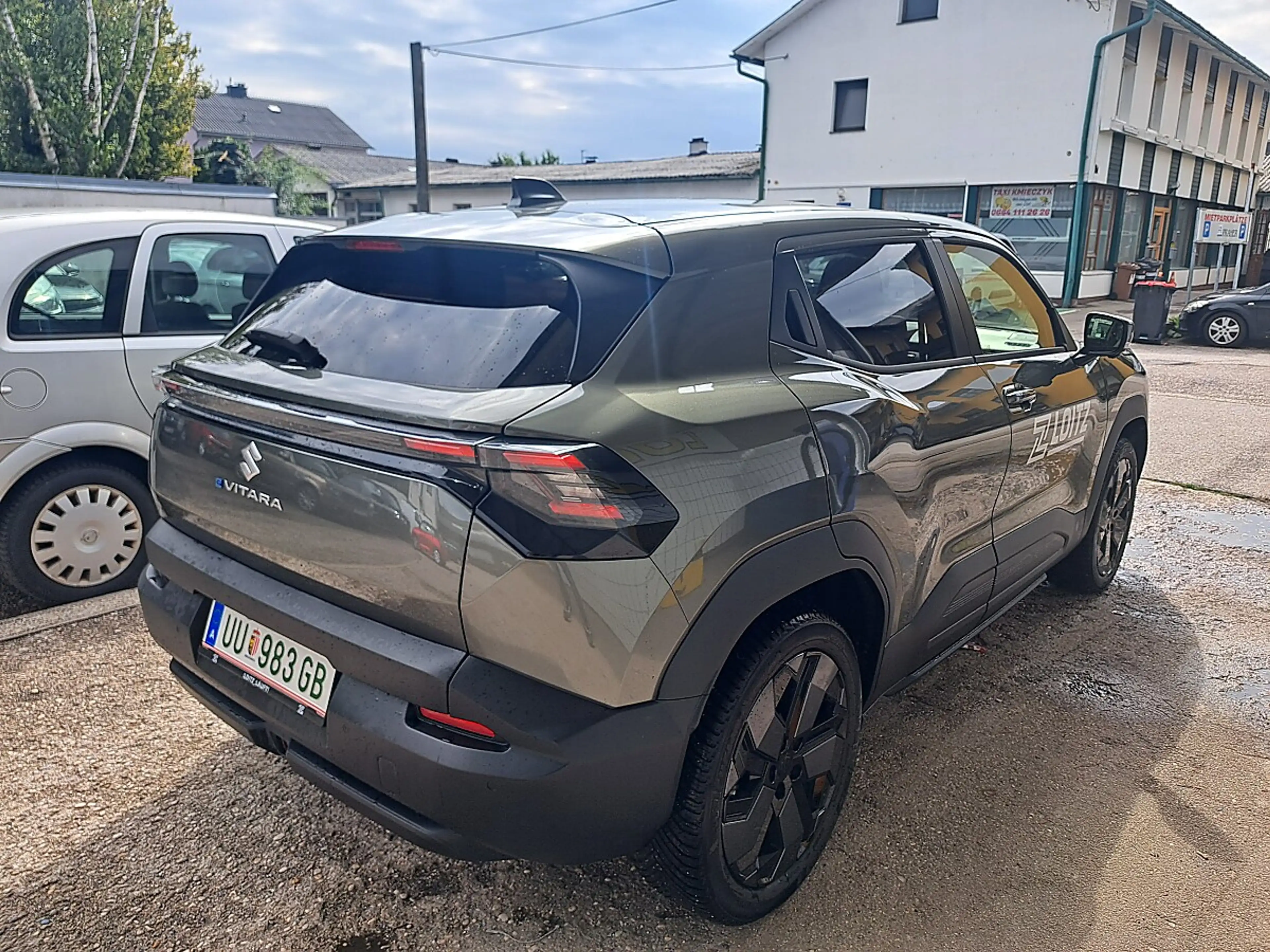 Suzuki Vitara eVitara 61kWh GL+ Allgrip-e Flash — photo 5