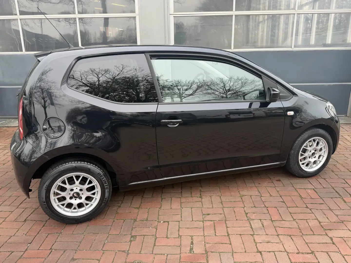Volkswagen up! 1.0 take up! Stoelveraming,Airco,Cv,Navi,14Inch Schwarz - 2