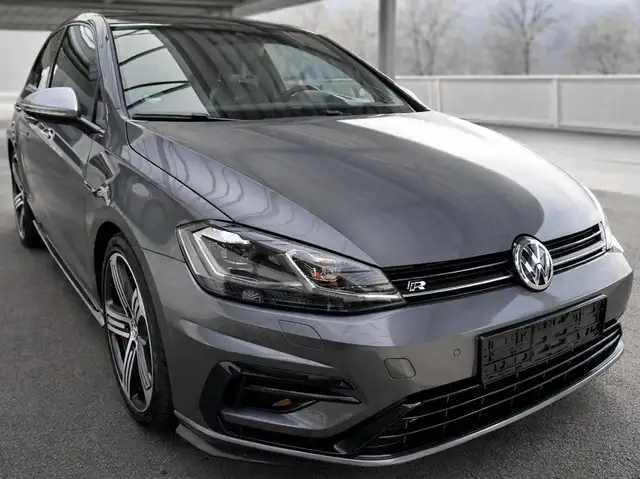 Volkswagen Golf R 4Motion// Pano// Kamera// Shzg.// D.C// Navi Pro