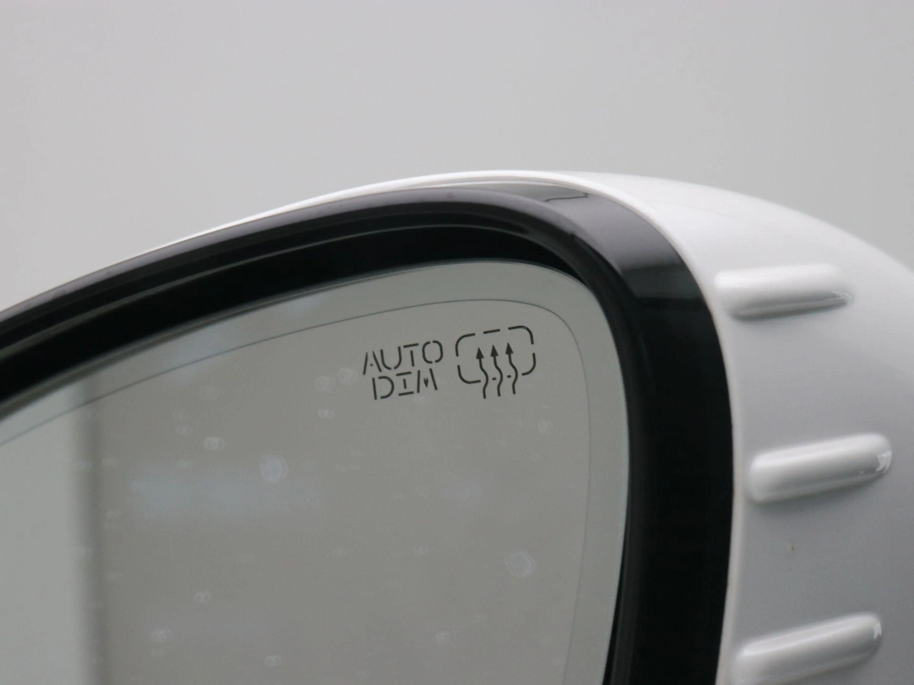 Genesis GV60 Long Range Dual Motor Premium 77,4 kWh AWD / SoH 1 — photo 28