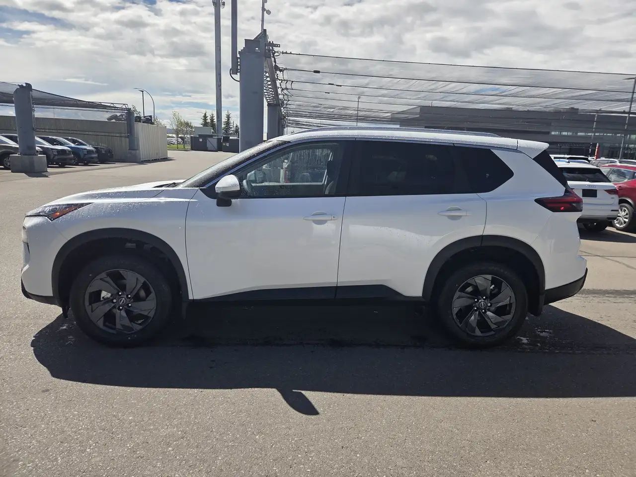 Nissan Rogue снимка Nissan Rogue