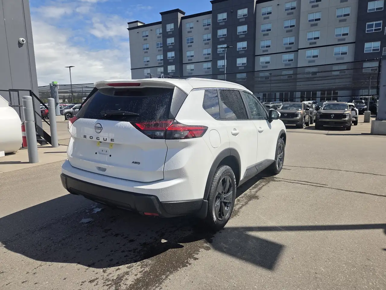 Nissan Rogue снимка Nissan Rogue