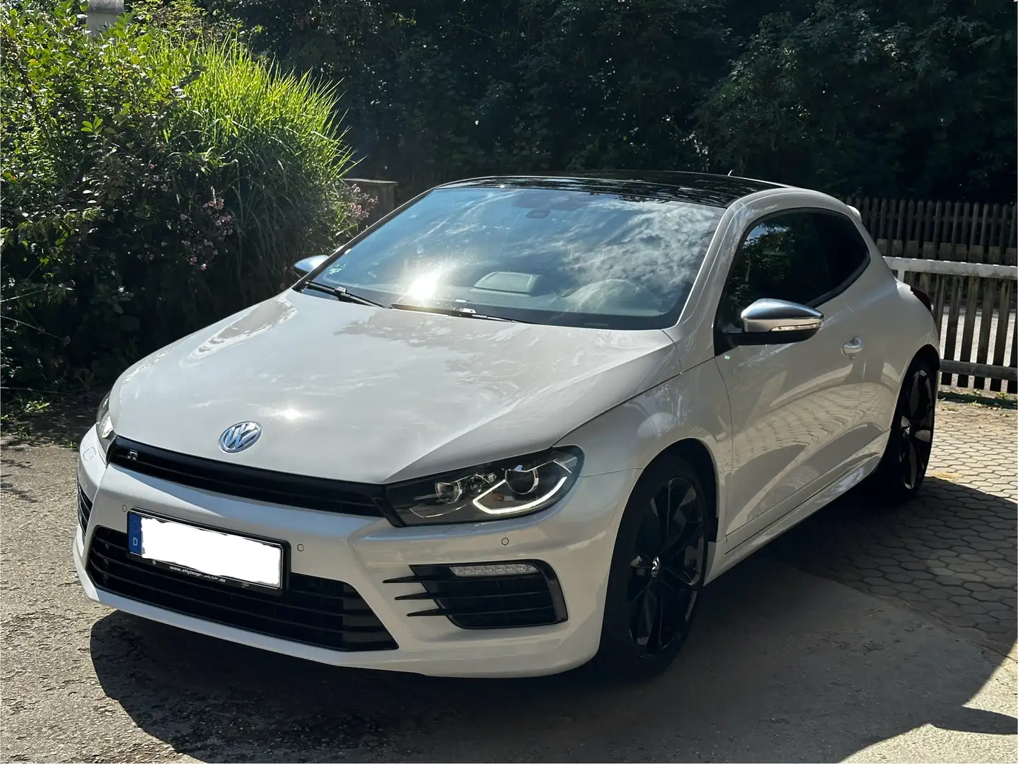 Volkswagen Scirocco R DSG - reparierter Unfallschaden Weiß - 1