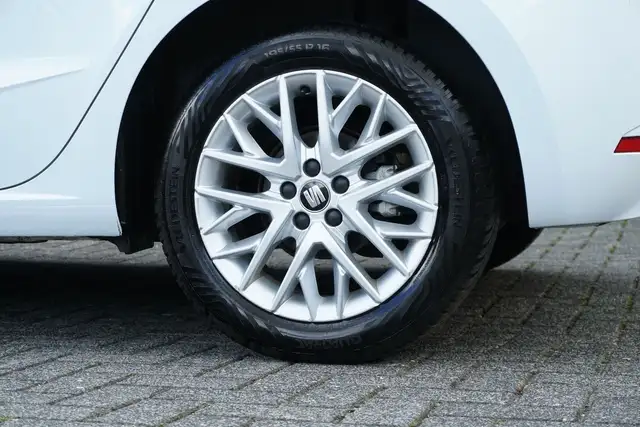 SEAT Ibiza view 12