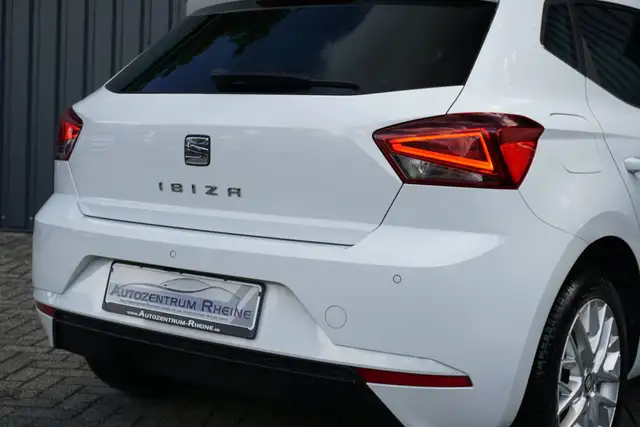 SEAT Ibiza view 13