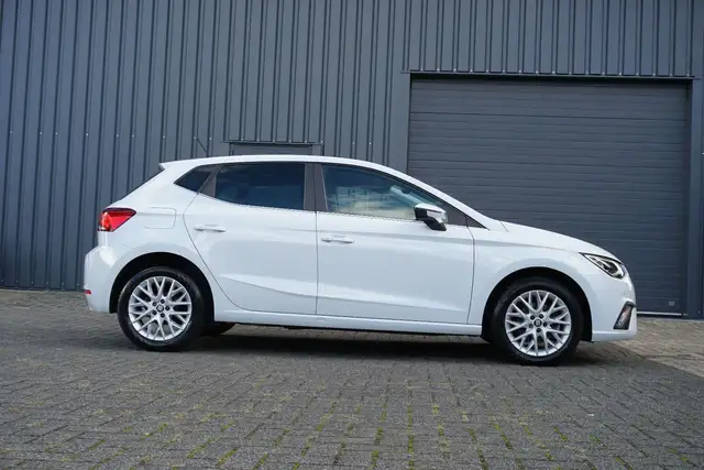 SEAT Ibiza view 9