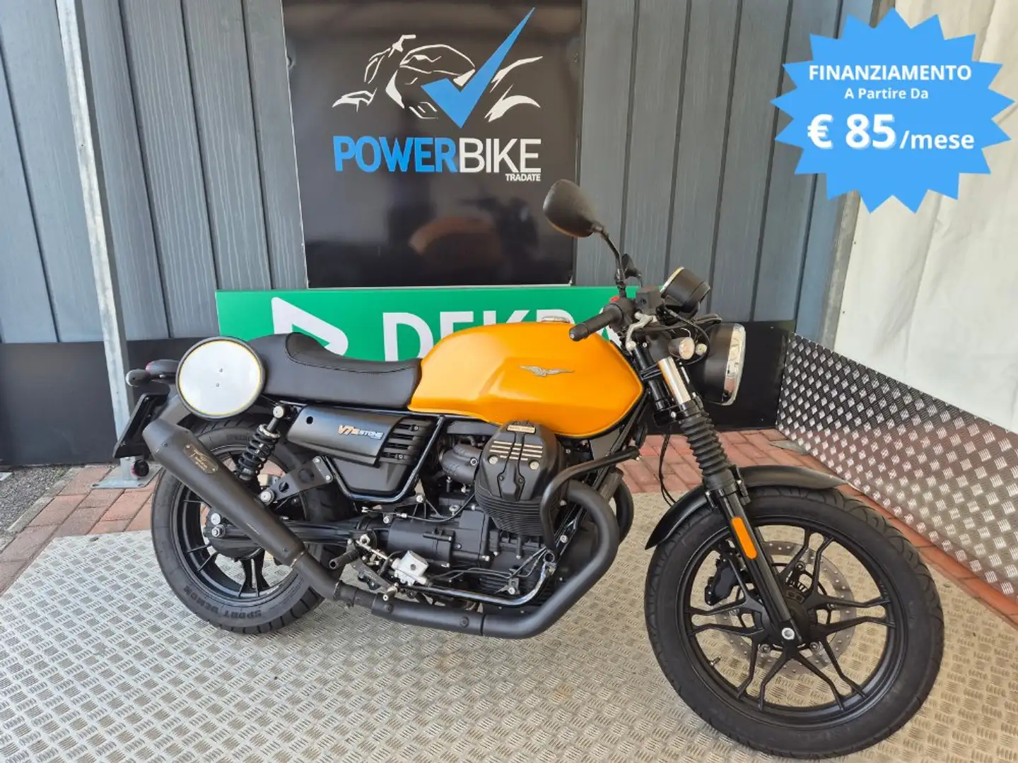 Moto Guzzi V 7 III STONE ABS Giallo - 1