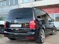 Volkswagen Touran R-Line 2.0 TDI *DSG*7SITZ*LEDER*STNDHZNG* Fekete - thumbnail 7