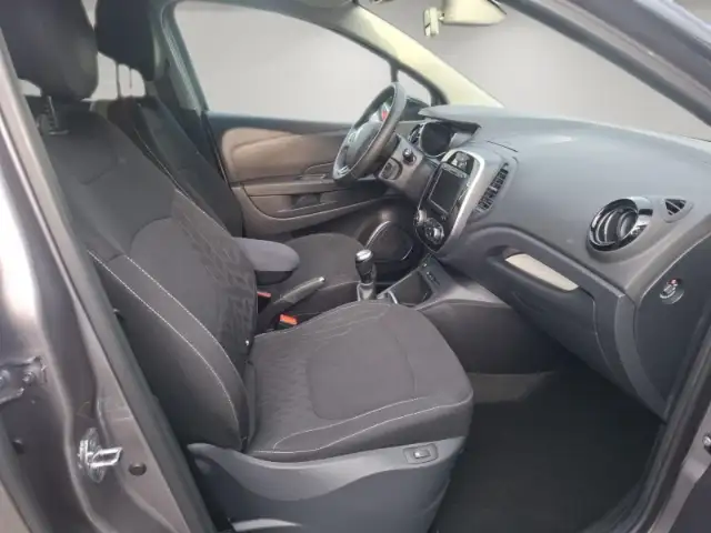 Renault Captur view 14