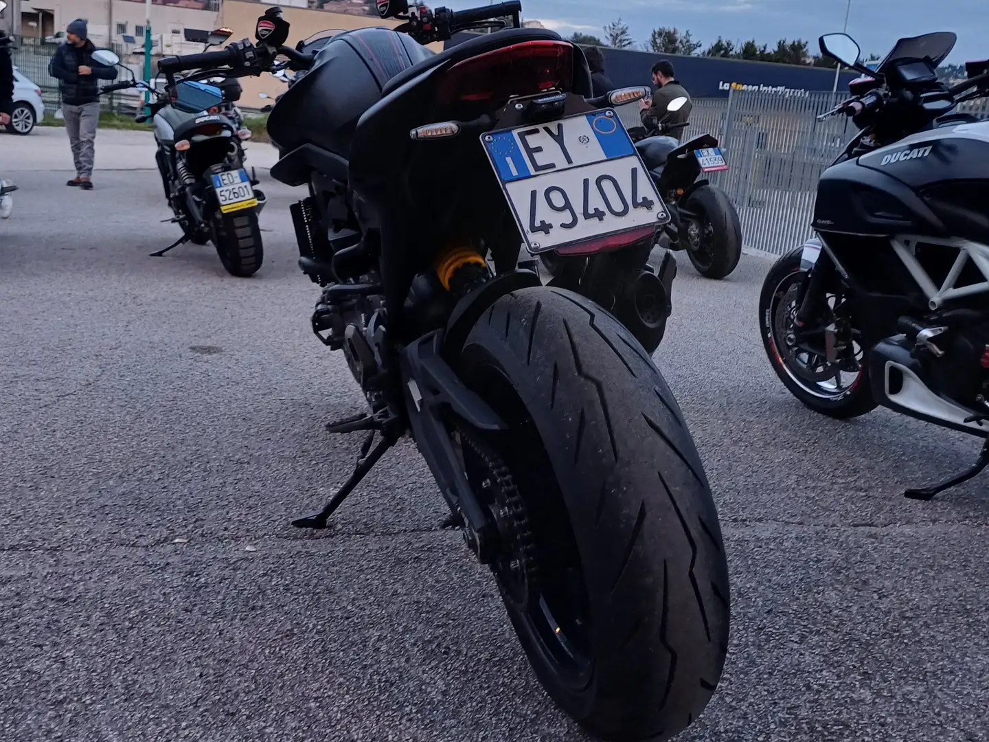 Ducati Monster 937 plus Negru - 2