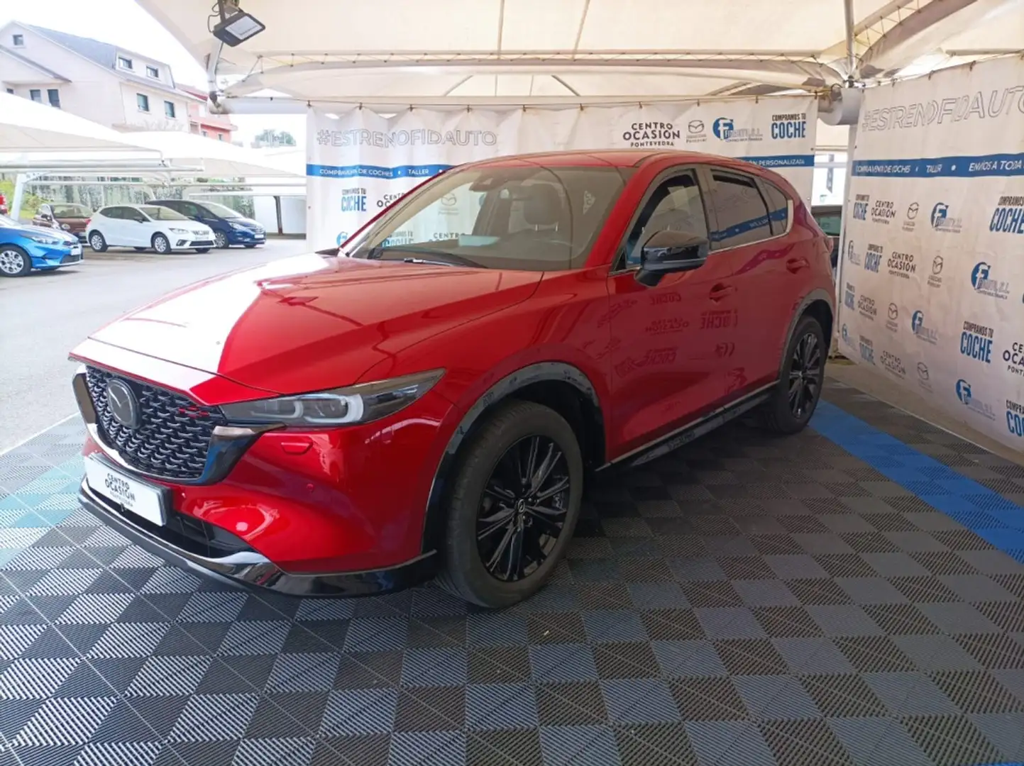 Mazda CX-5 2.0 Skyactiv-G Homura Sin Pack Bose 2WD Aut. 121kW Rojo - 2