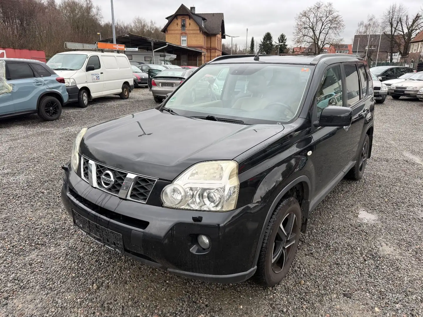 Nissan X-Trail LE 4X4 Schwarz - 1