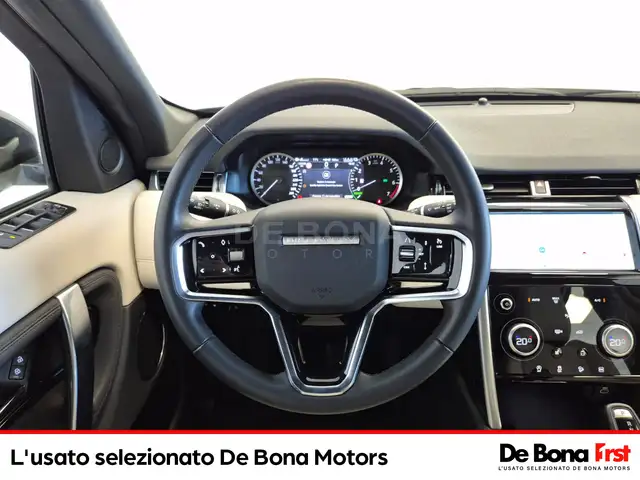 Land Rover Discovery Sport view 10