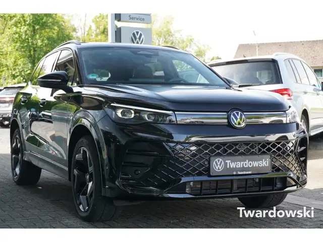 Volkswagen Tiguan 1.5 TSI eHybrid R Line MATRIX BLACK PANO