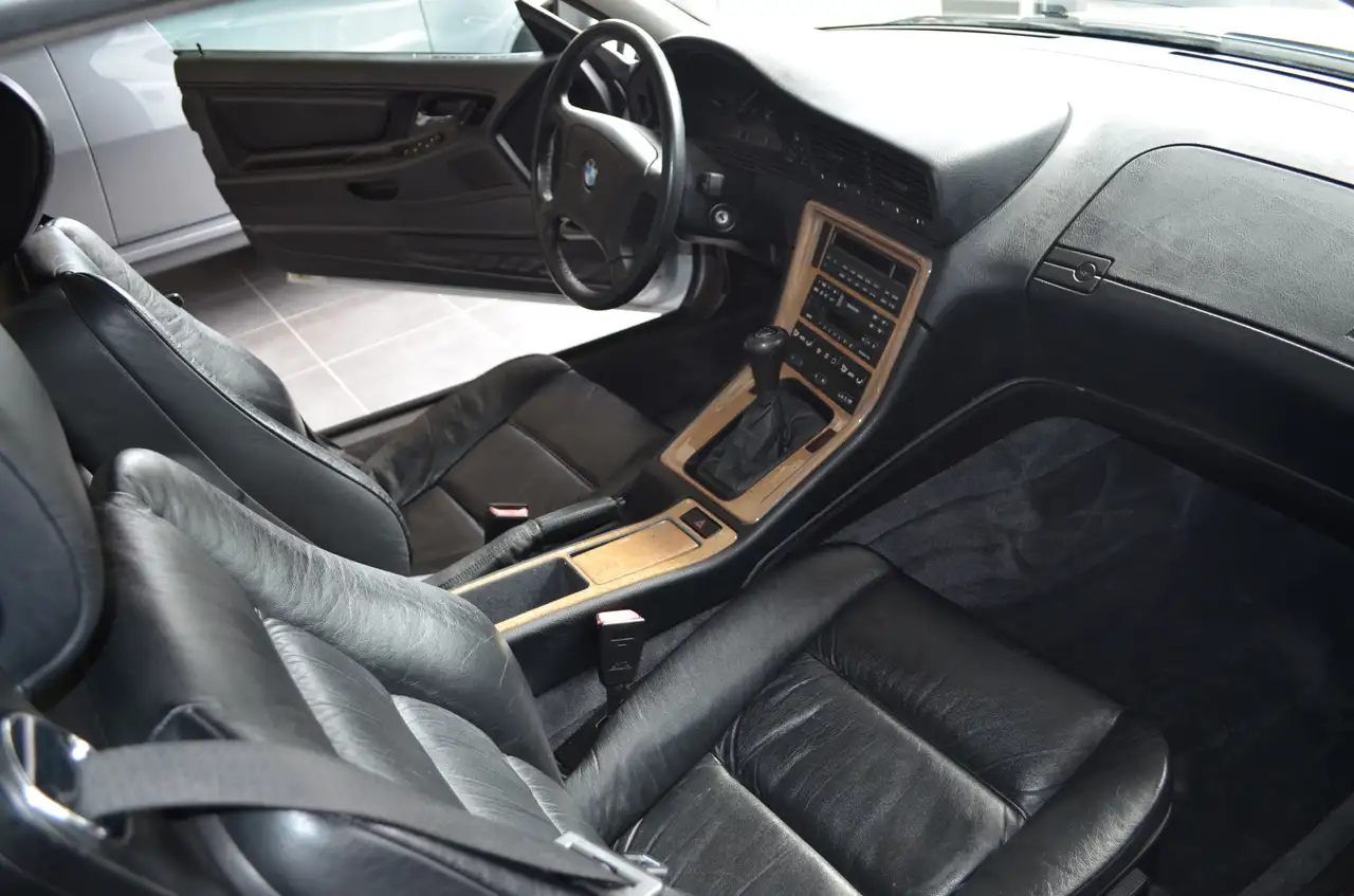 BMW 840 8-serie COUPE GEHEEL GERESTAUREERD MET 6-BAK( 600, foto 12