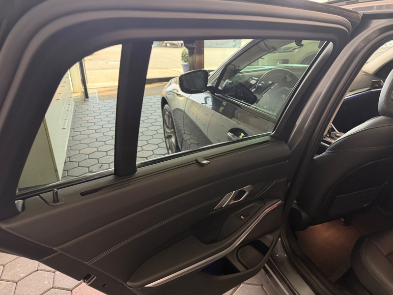 BMW 316 dA SPORT-LINE*SHADOW*LED*VIRTUAL*PANO*CARPLAY — photo 12