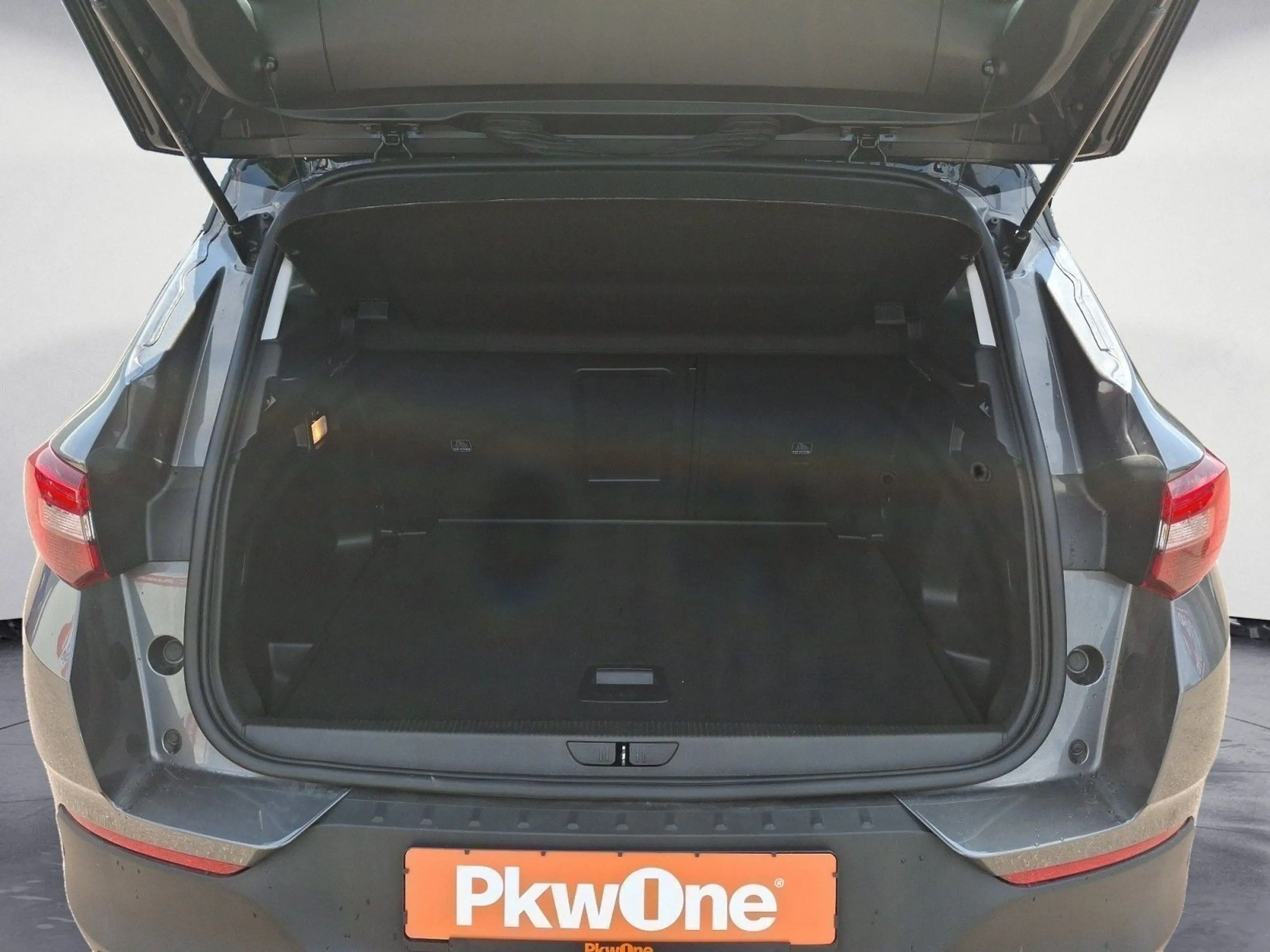Opel Grandland X 1.,2 Turbo NAVI*KLIMA*LED*KAMERA*SHZ — photo 14