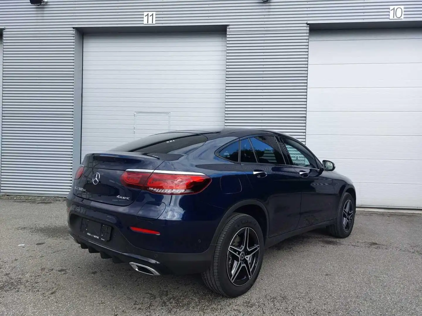 Mercedes-Benz GLC 300 -Klasse de 4MATIC Coupé AMG Line | Panoramisch Dak Blauw - 2