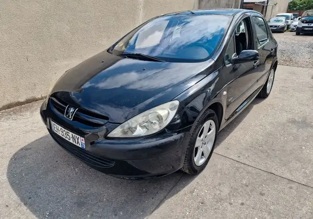 Peugeot 307 1.6 essence 110ch nav-tech payer en 4x