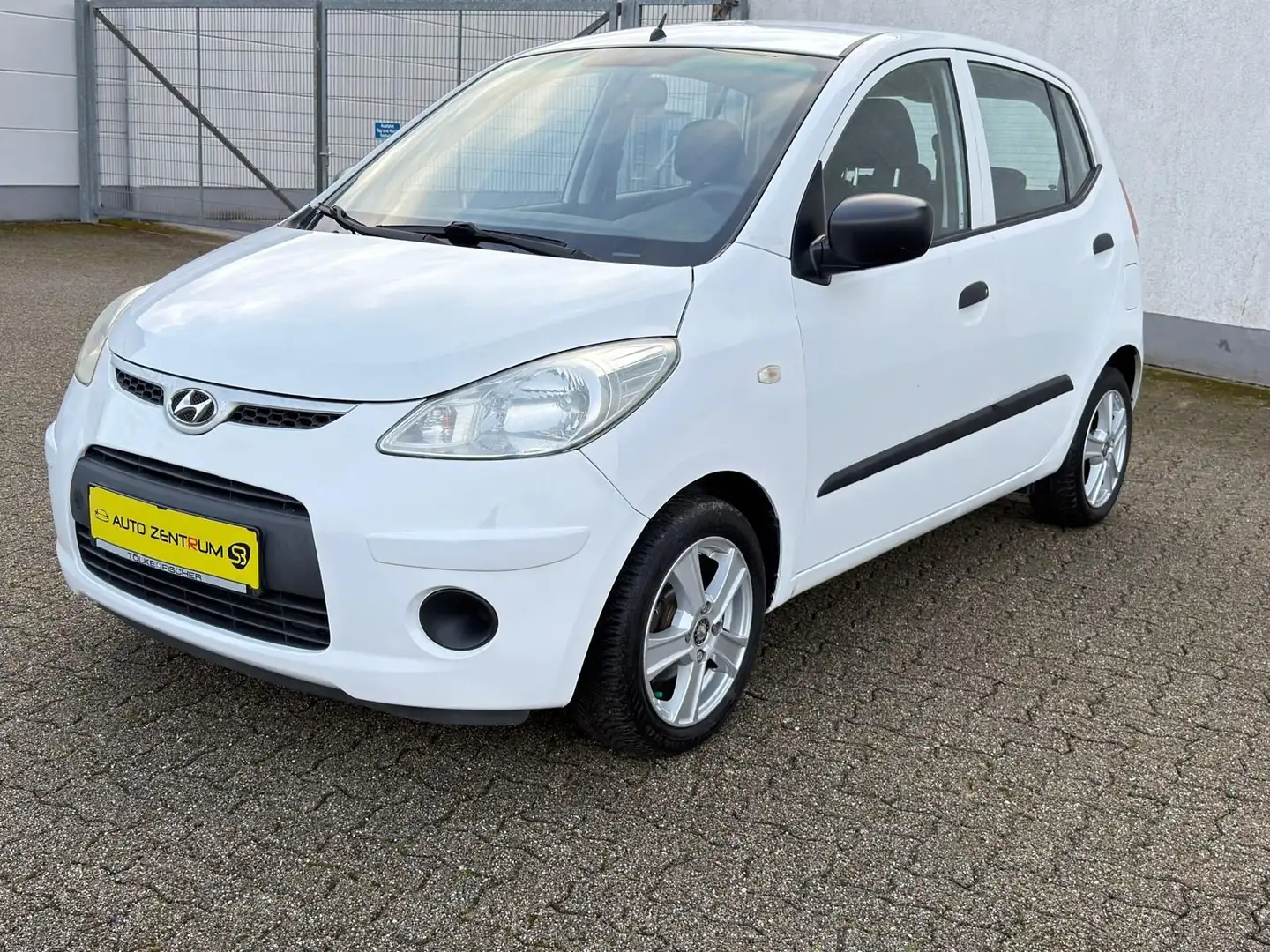 Hyundai i10 Classic*5 TÜR*NEU TÜV*NEU SERVICE* Weiß - 2