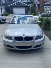 4dr Sdn 323i RWD