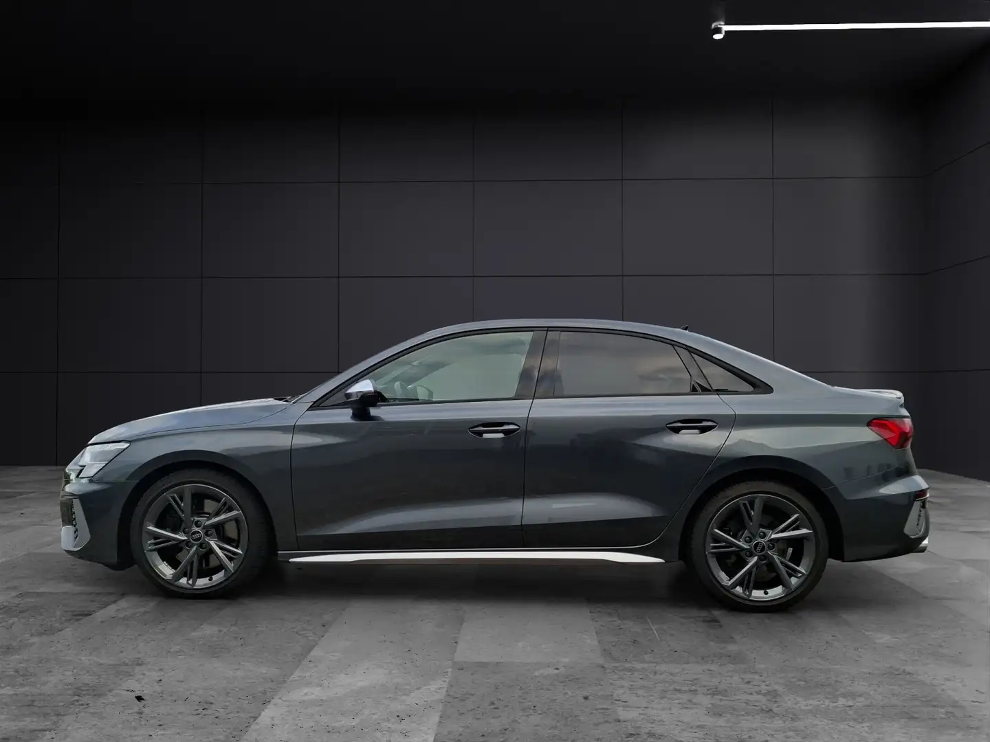 Audi S3 Lim. TFSI quattro S-tronic LED Navi AVC ACC RFK SH Grau - 2