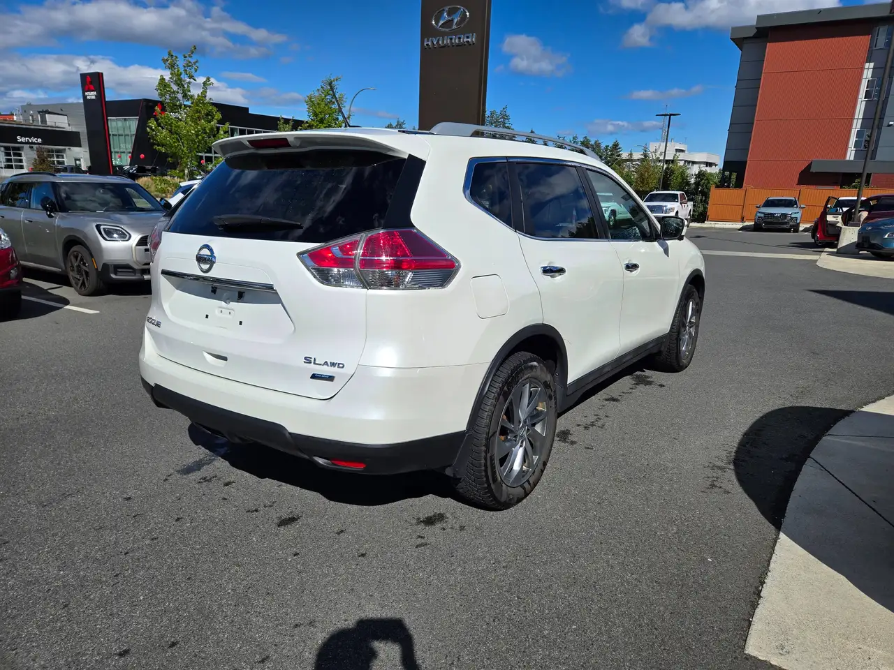 Nissan Rogue снимка Nissan Rogue