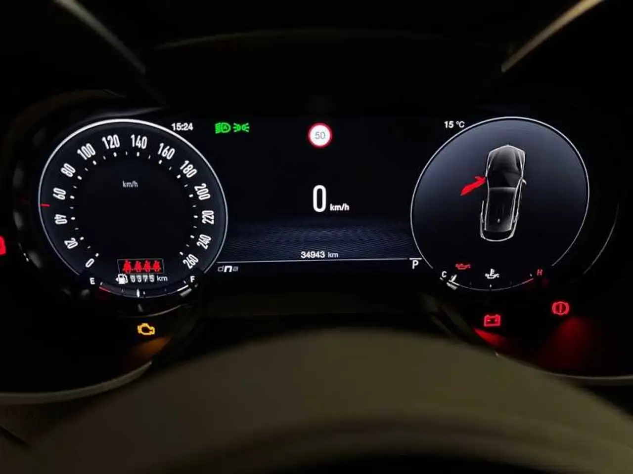 Alfa Romeo Stelvio 2023 — фото 12
